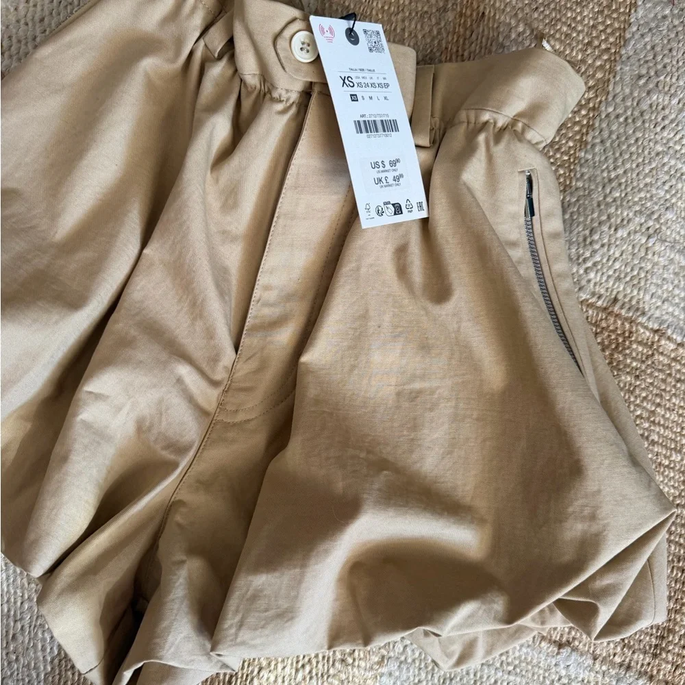 NWT, Zara ZW Collection Balloon Shorts w/Zipper Pockets - Picture 2 of 4